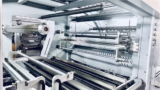 Lk106EMT Máquina automática de estampado y troquelado (alta inteligencia)